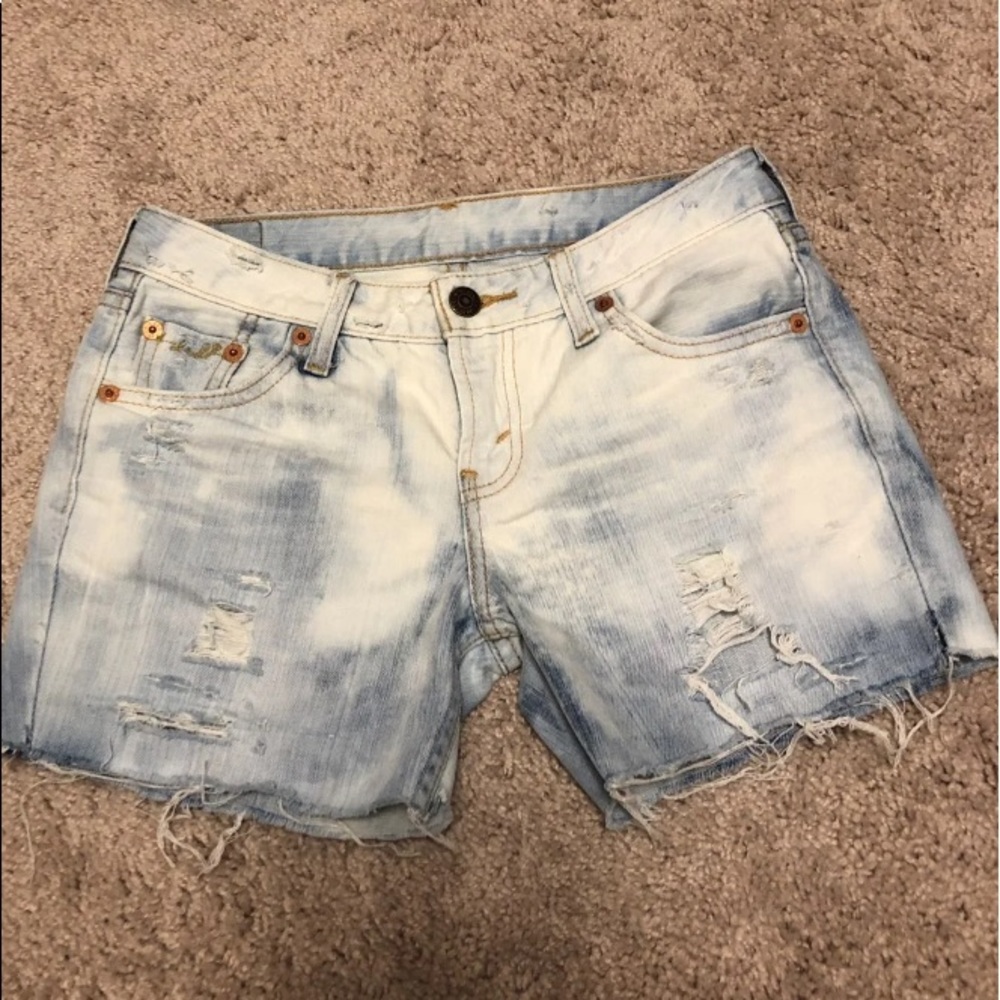 Levi’s cut off acid wash denim
